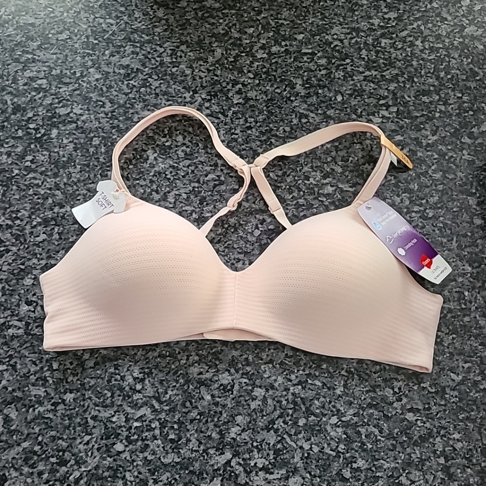 Hanes micro dot blush bra.  New with tags. Size 36A.